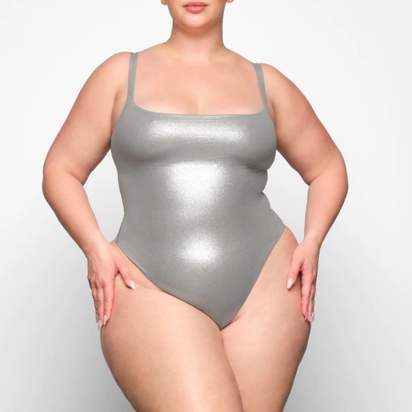 NWT FITS EVERYBODY SQUARE NECK BODYSUIT - Picture 2 of 3